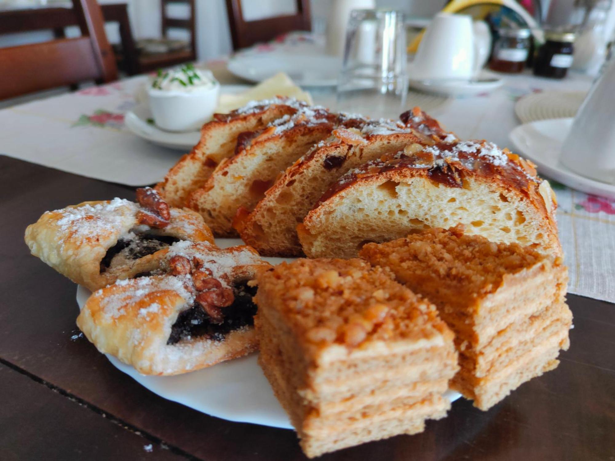 Bed And Breakfast Tvrz Velka Bukovina Ngoại thất bức ảnh